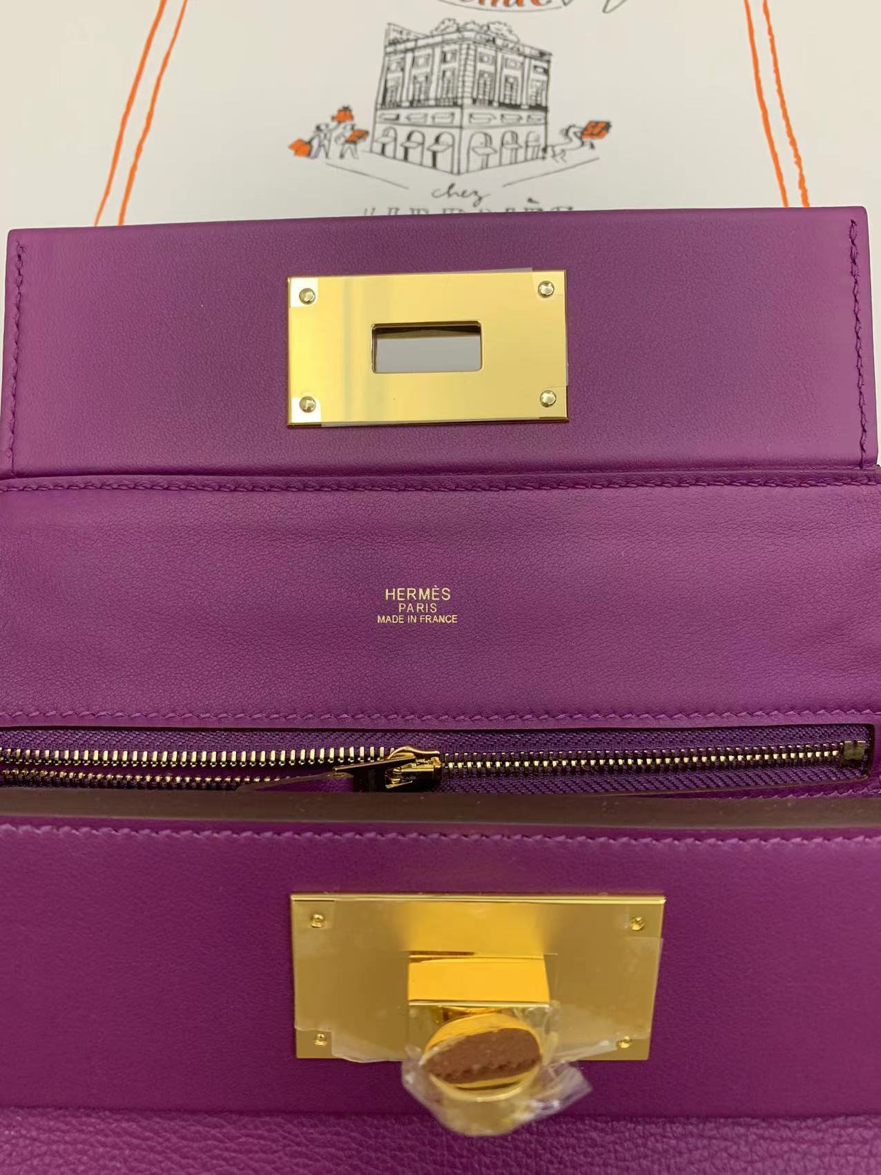 Hermes Kelly Mini 2424 21cm Handbag in Purple Clemence Leather 